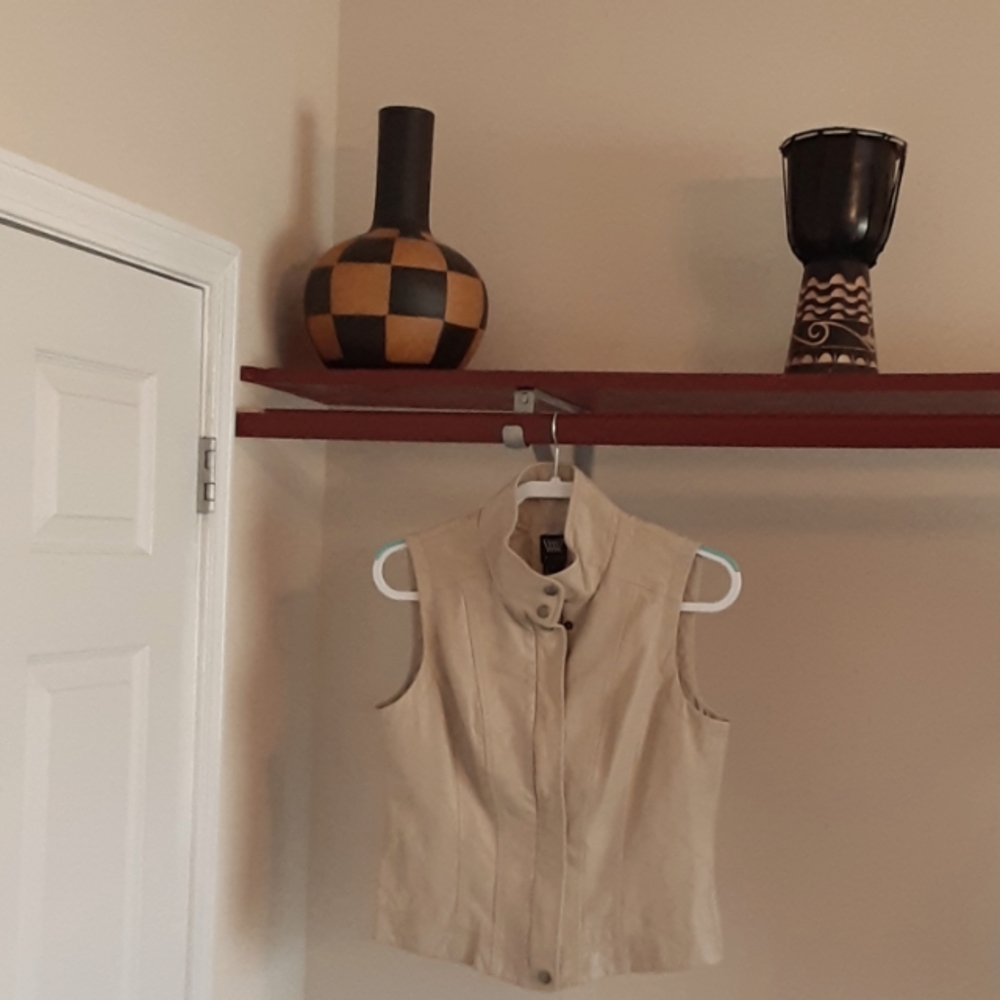 Worth, women's leather vest, size 8